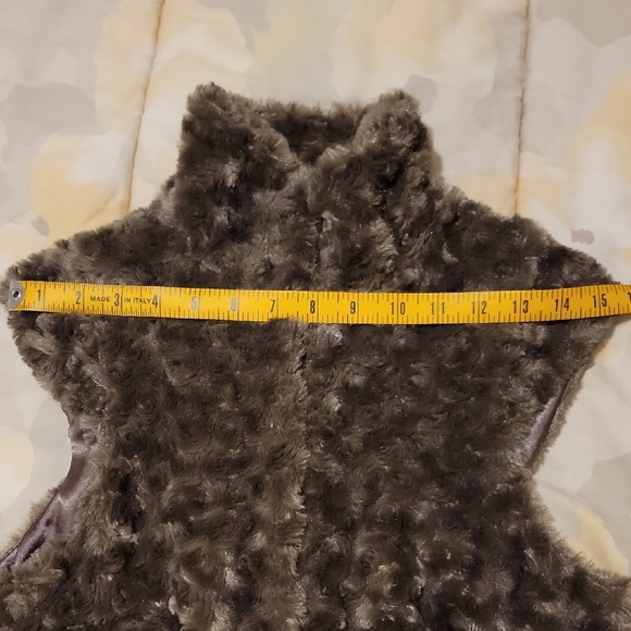 Faux Fur Sleeveless Vest in Brown - Picture 8 of 14